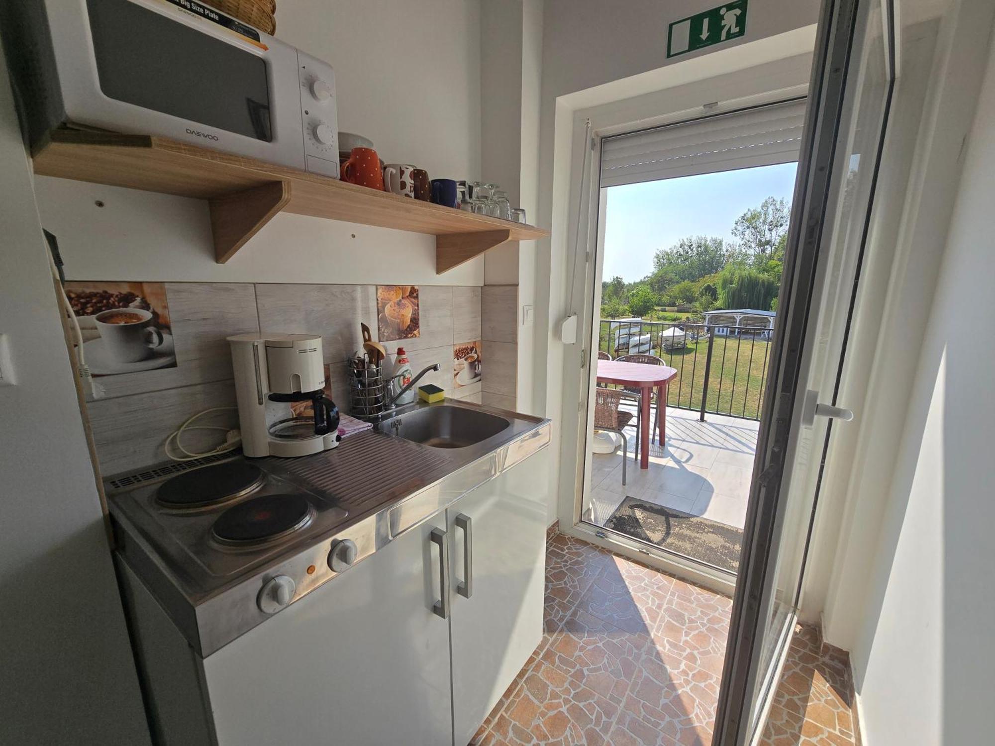 Duna-Beach Apartman Kimle Екстер'єр фото